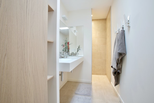 we offer small bathroom renovations pakenham. We can design your new bathroom layout at affordable prices